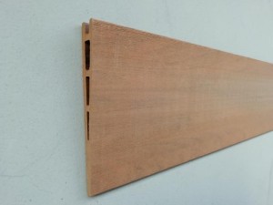 共擠DIY圍欄中空151x20mm V形板廠商直供高UV戶外裝飾