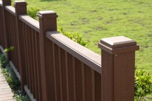 Wpc Pergola et garde-corps balcon creux colonne carrée bois plastique Composite poteau étanche WPC main courante poteau de jardin