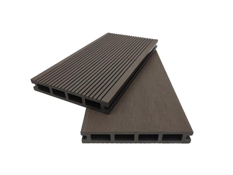 Traditionelle WPC-Terrassendiele, hohl, 4 quadratische Löcher mit flacher Oberfläche, 160 x 25 mm, gute Korrosionsschutzwirkung für den Außenbereich. Empfohlenes Bild